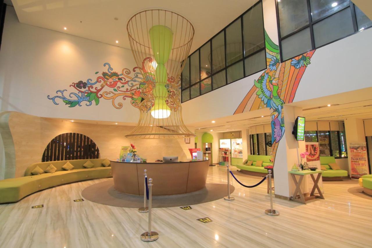 Hotel Maxonehotels @balikpapan 3*
